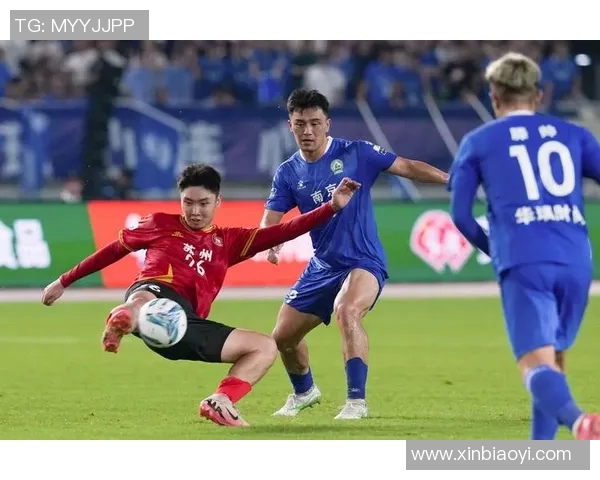 南京足球队与北京足球队赛后复盘分析意识碰撞与战术较量