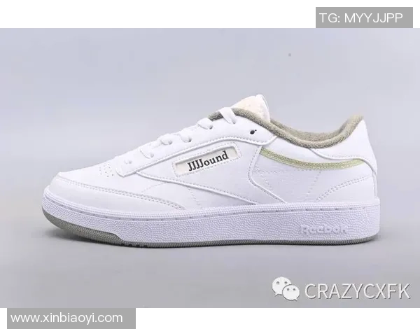 哪个足球明星选择了锐步品牌鞋子展现个人风格与运动激情